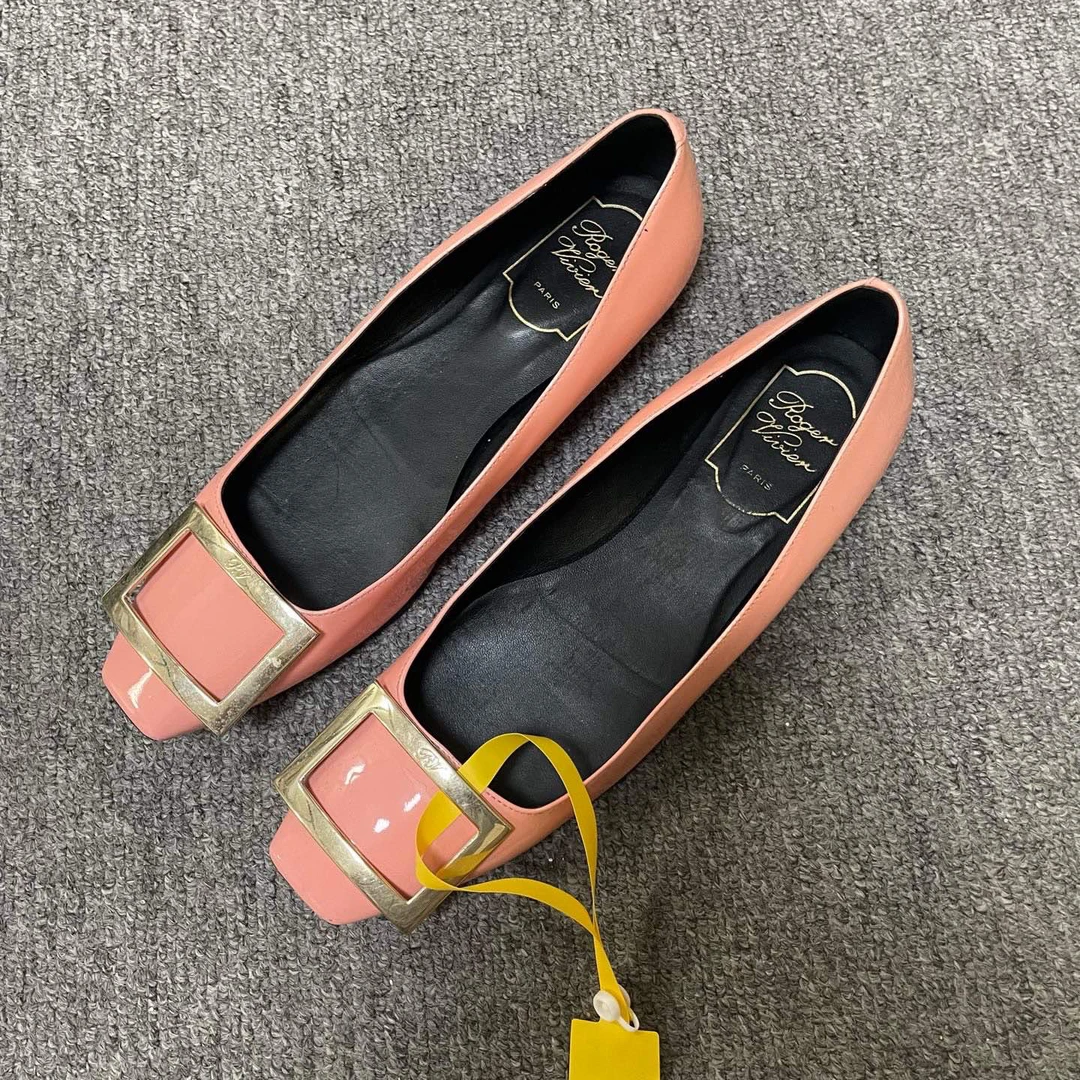 95新 Roger Vivier/罗杰·维威耶 Trompette 休闲单鞋36.5码/13369