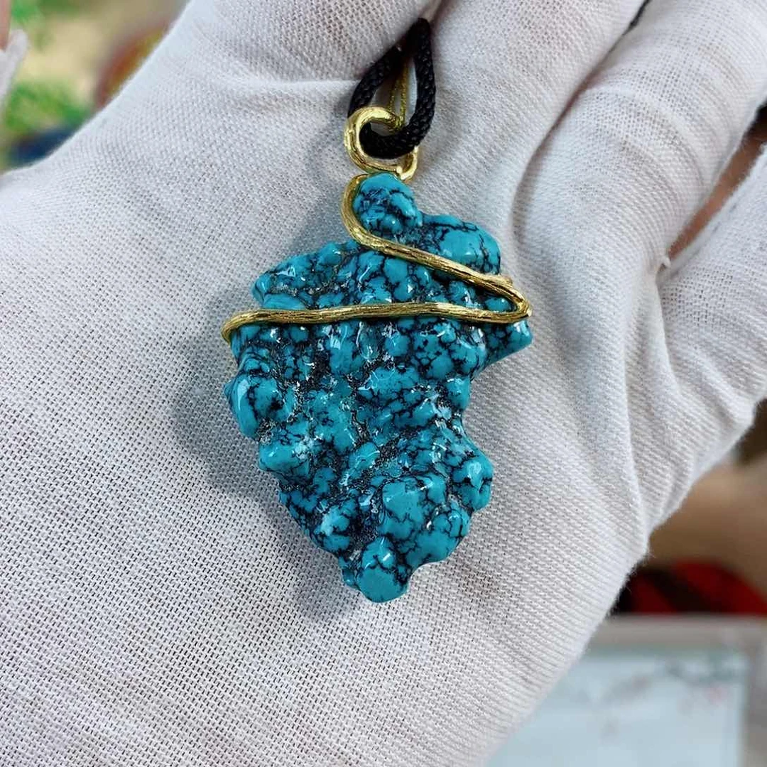 未镶嵌绿松石珠宝奇石