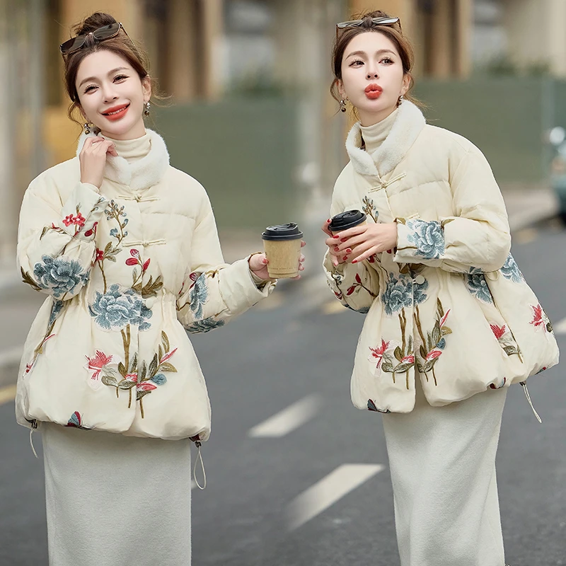 新年穿搭国风花朵羽绒服女款爆款2025新款过年贵夫人冬装外套妈妈