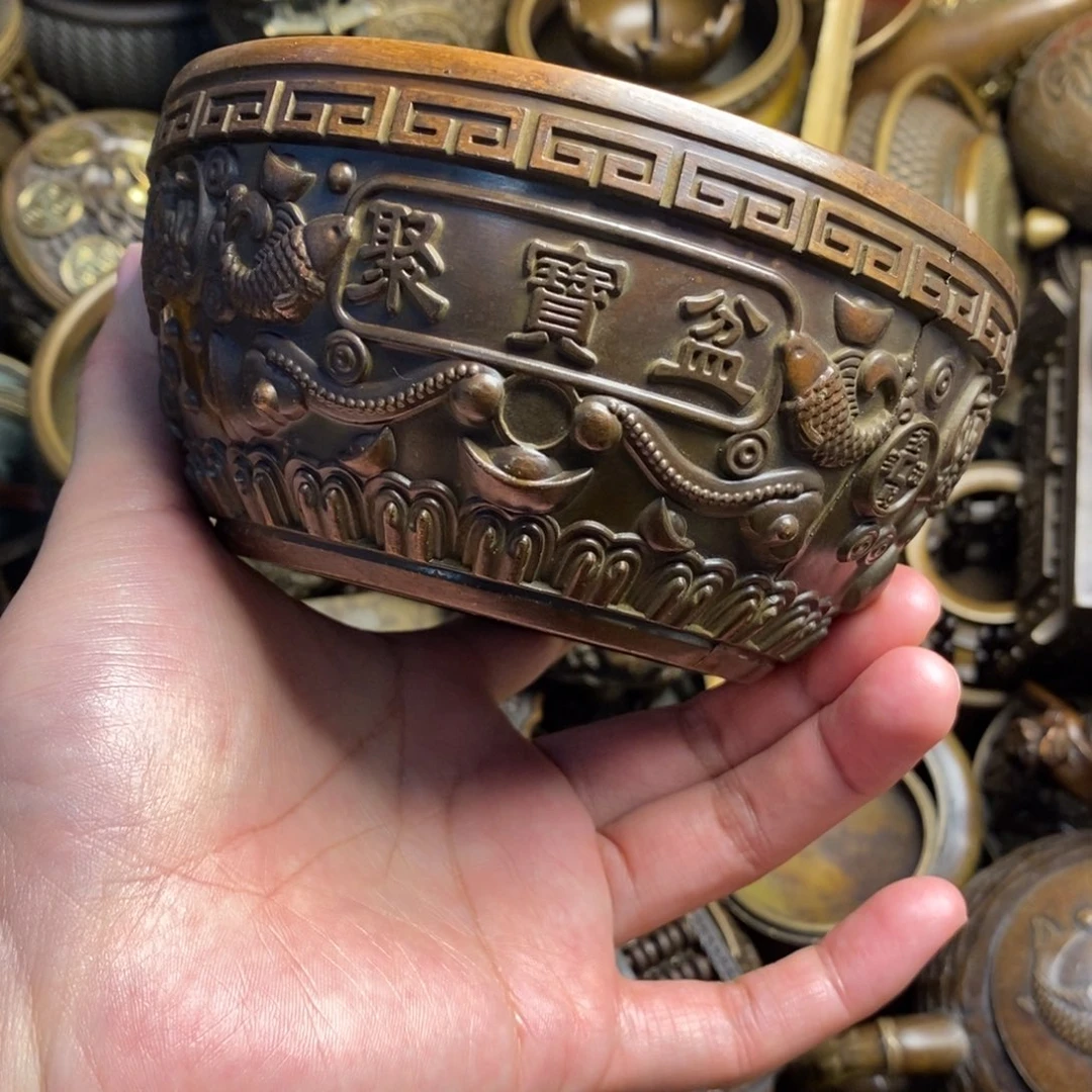 精美铜器做工精良