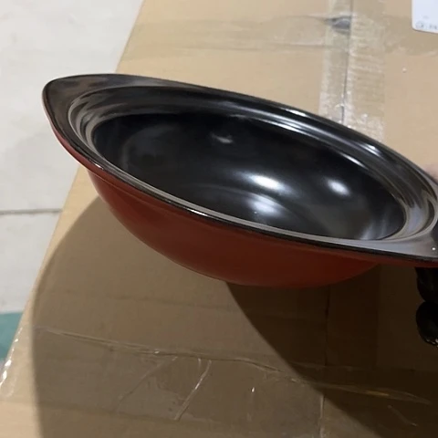 微瑕，明火，口径19，高5外红内黑1个