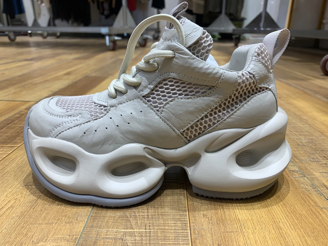 [兮希] 时尚女装夏季四季简约黑色运动鞋911-141