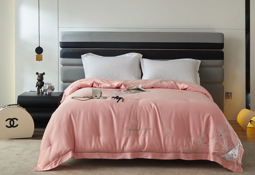 月亮主理人专属-轻奢高定刺绣-超亲肤顺滑-蚕丝冬被/罗伊/粉