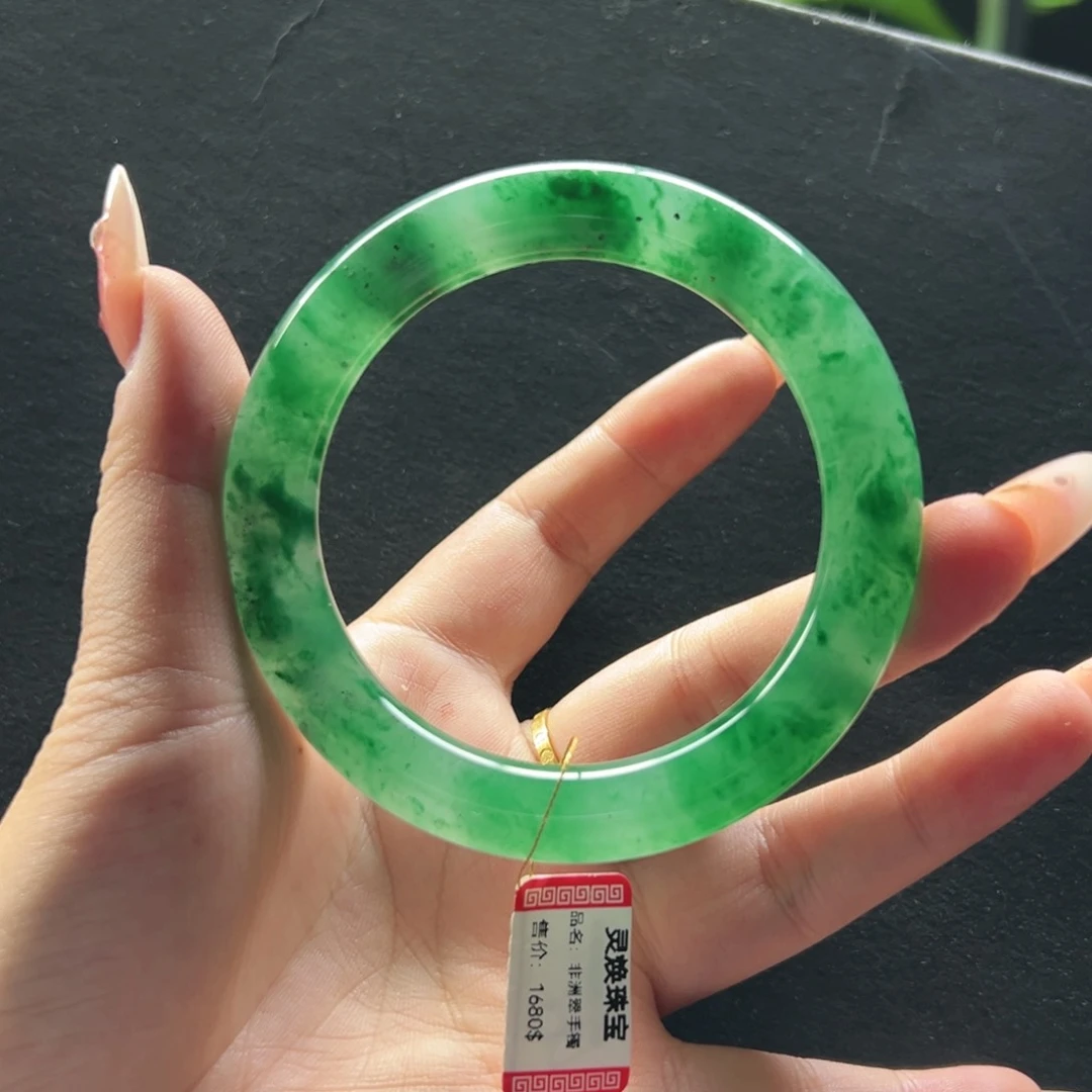 石英质玉手镯未镶嵌花*.手镯56.5