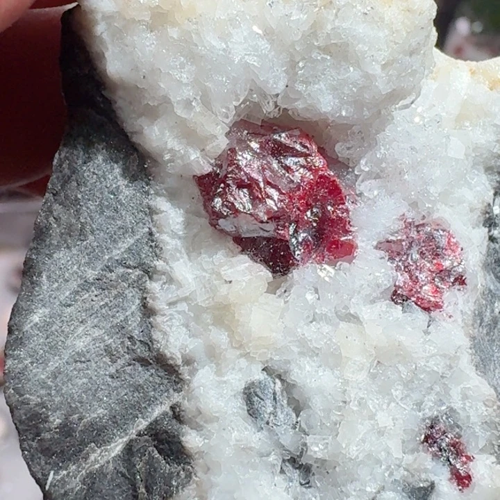 天然辰砂朱砂原。