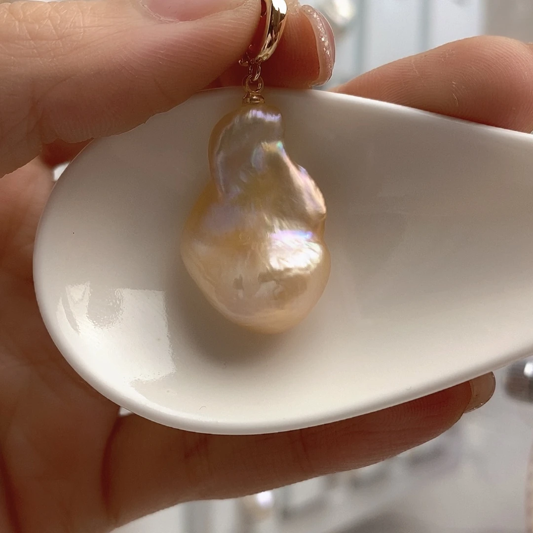 淡水珍珠颈饰合金