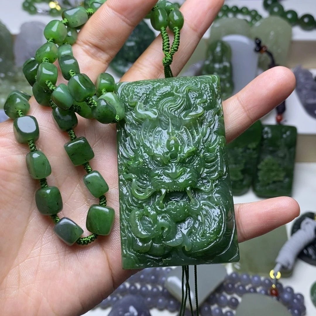 给***的颈饰未镶嵌和田玉