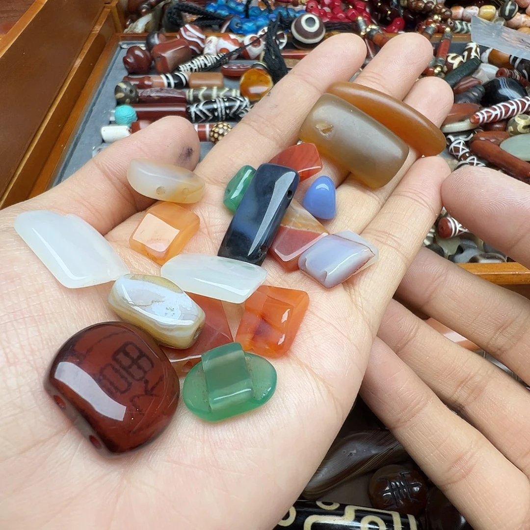 玛瑙/玉髓未镶嵌珠宝半成品