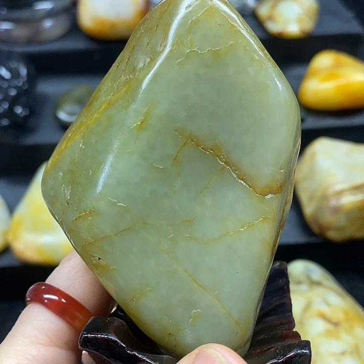 和田玉（糖玉）未镶嵌挂件