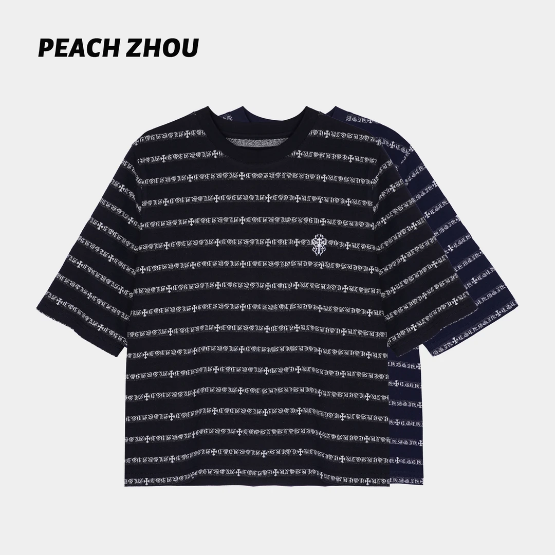 『PEACHZHOU』梵文十字花刺绣条纹短款宽松圆领短袖休闲百搭洋气T恤