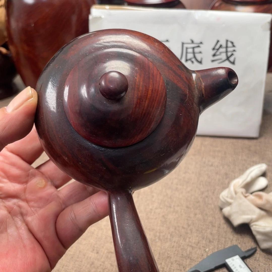 交趾黄檀（大红酸枝）