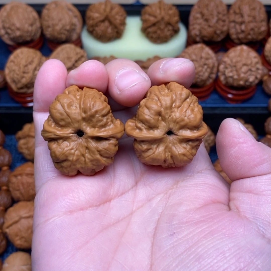 文玩核桃把件赵**手捻