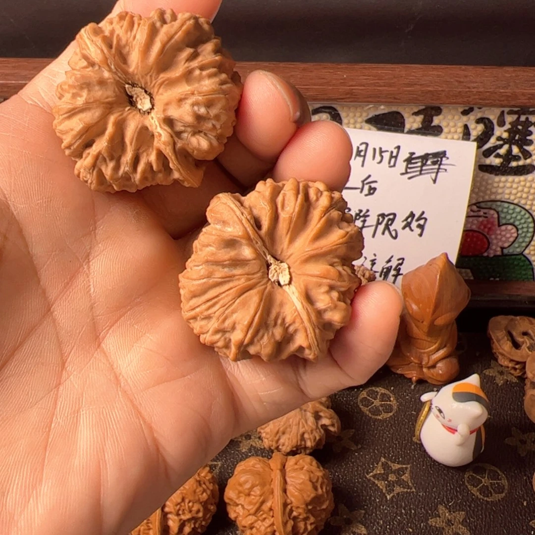 文玩核桃把件平谷凹底40