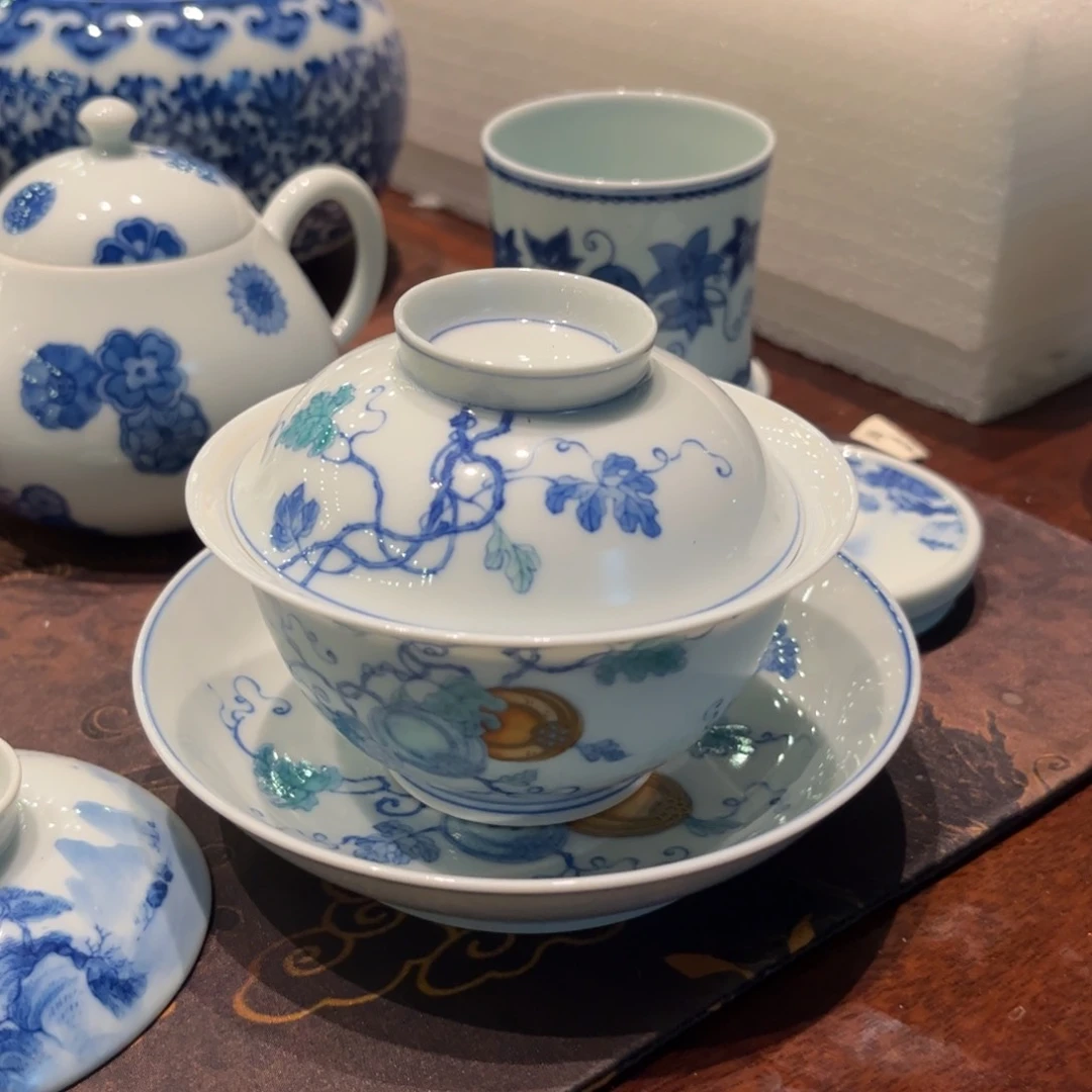 一***?青花斗彩瓜瓞连绵