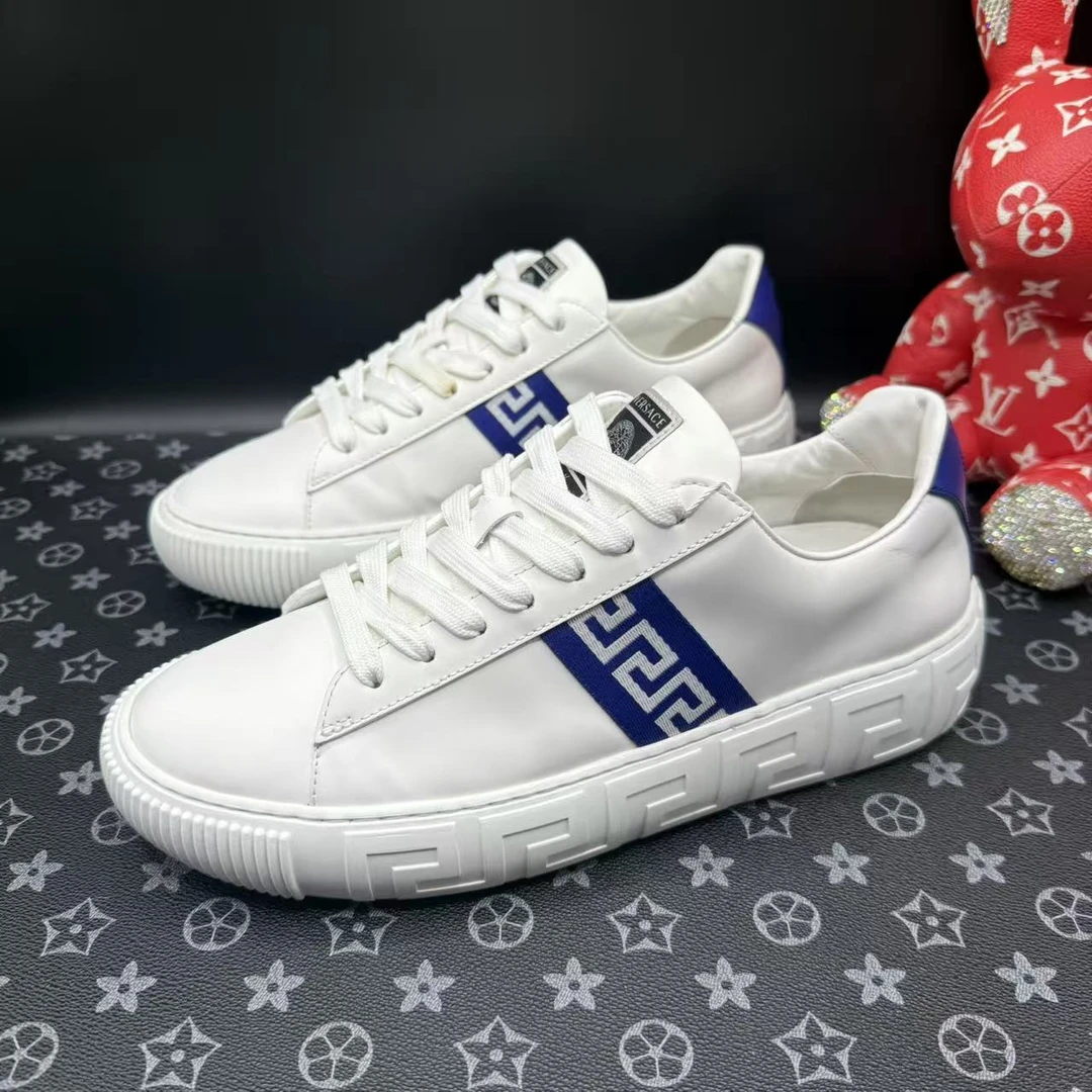 95新 VERSACE/范思哲 男士白蓝织带厚底板鞋41欧码 ddm3333