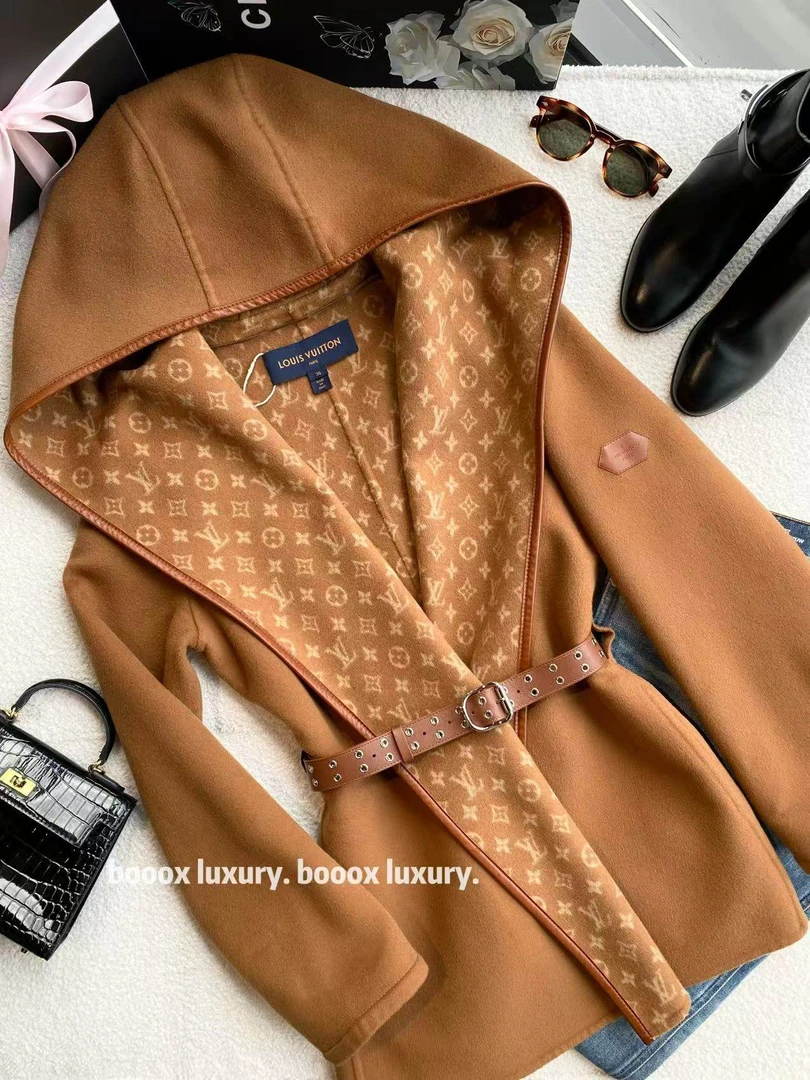 95新 LouisVuitton/路易威登  aa3585 棉羊毛 棕色满印大衣 36码