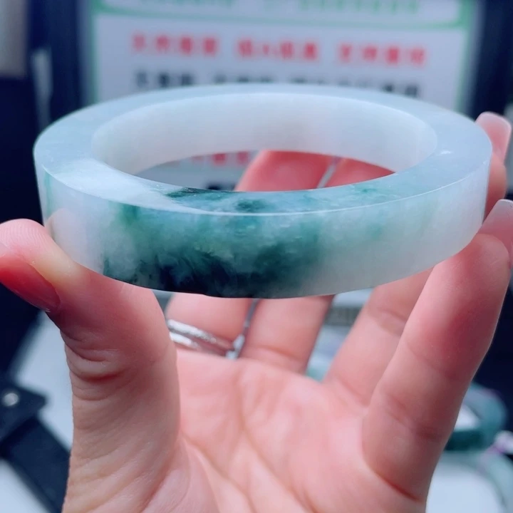定制翡翠未镶嵌咨询