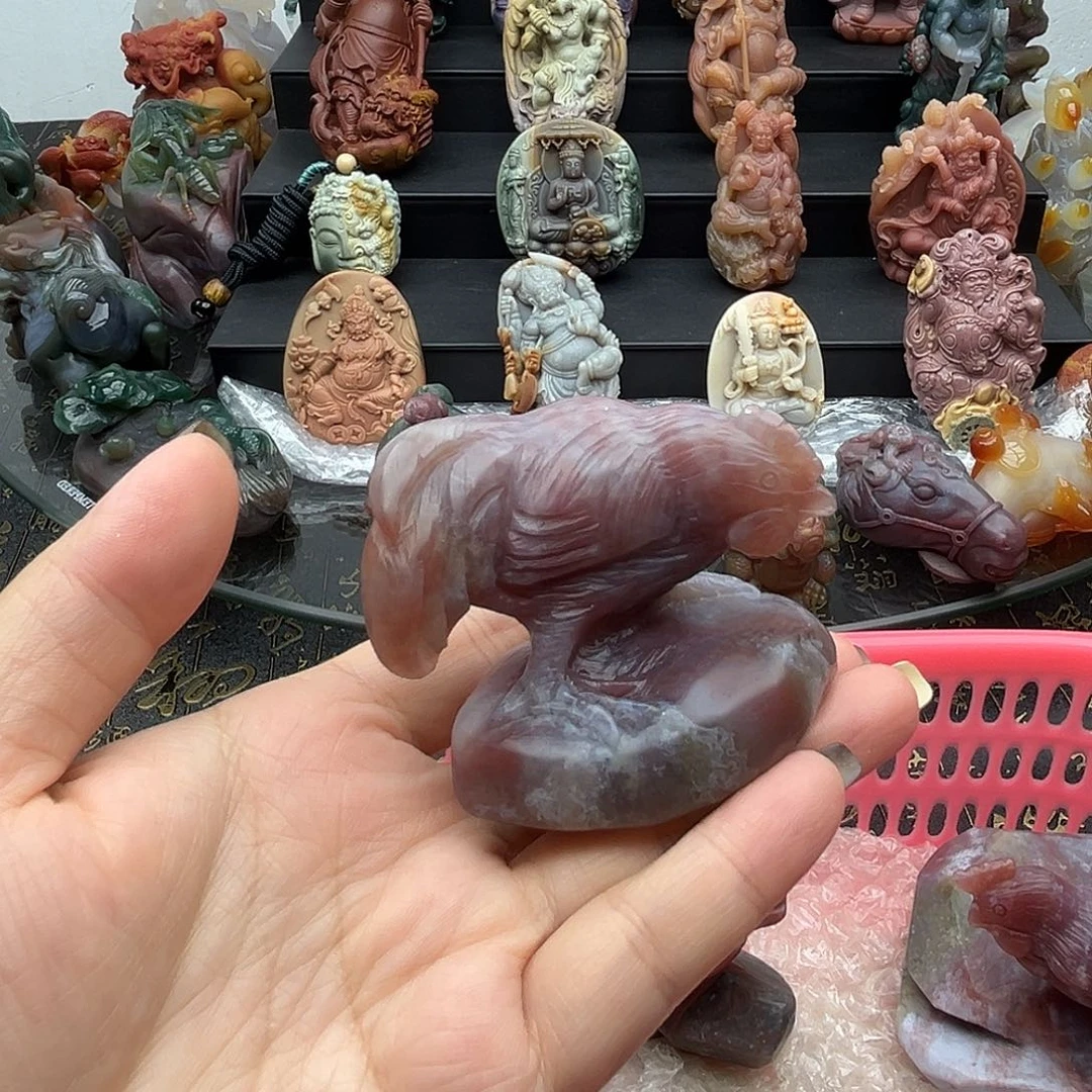 石英质玉未镶嵌颈饰