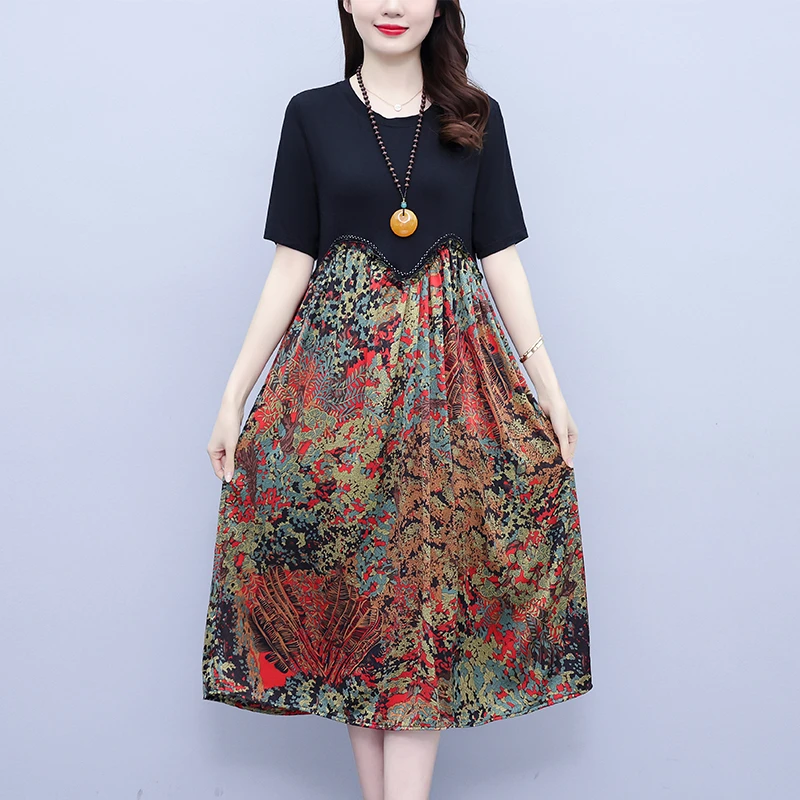 大码连衣裙2025夏季新款拼接大摆宽松洋气妈妈装印花裙子配项链