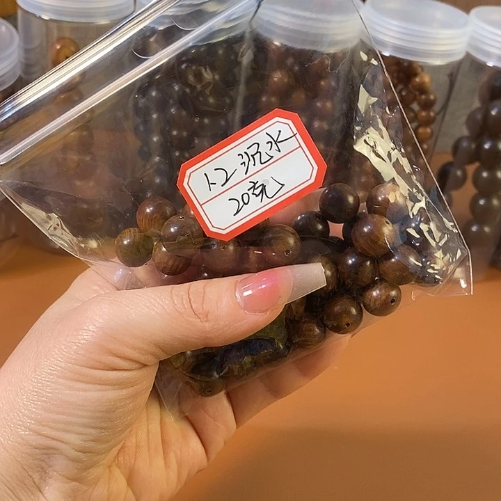 檀香木老山檀香1.2沉水
