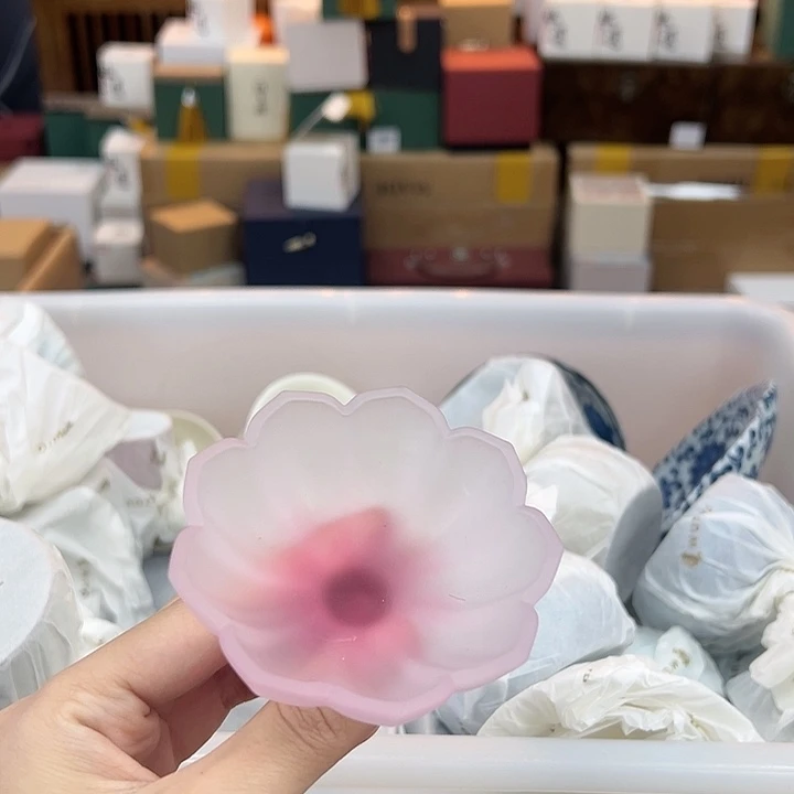 杯哈哈你也太可爱啦吧哈哈哈