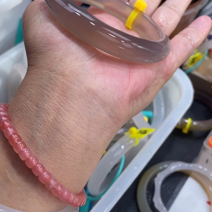 玛瑙/玉髓未镶嵌手镯