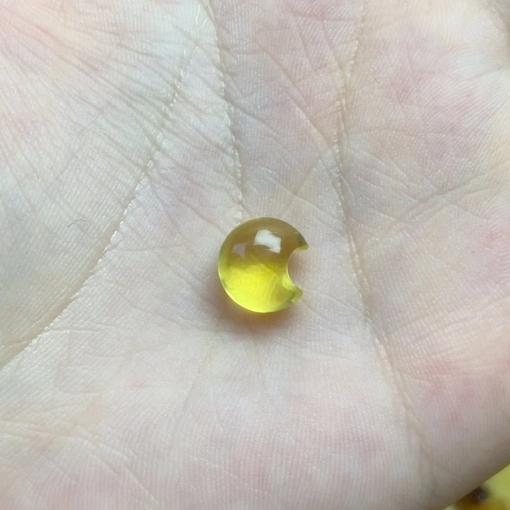 吊坠橄榄核小月亮