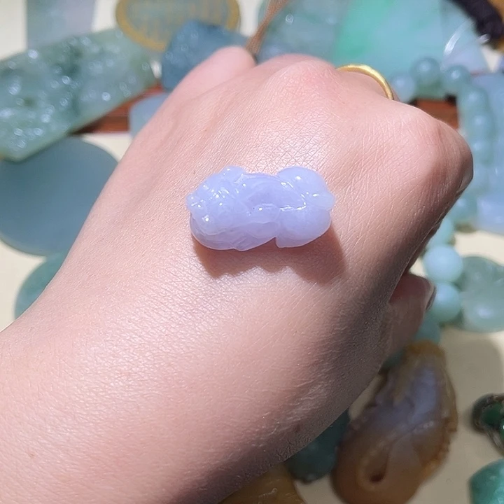 翡翠未镶嵌颈饰天然翡翠