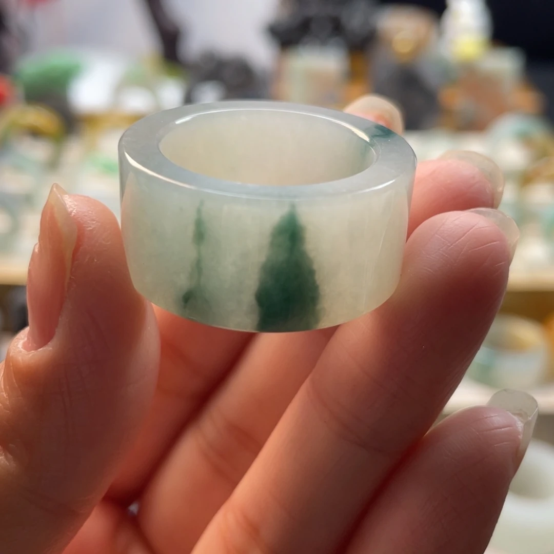 定制翡翠未镶嵌戒指