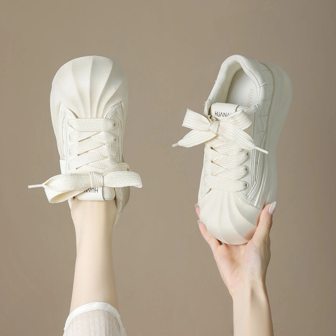 【热卖爆款】华耐小白鞋女厚底时尚百搭运动休闲鞋简约增高轻便女板