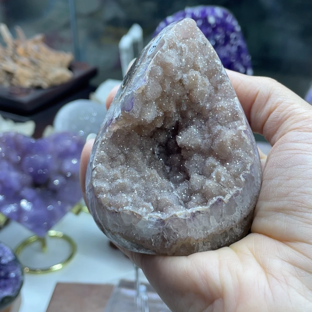紫晶未镶嵌大型摆件（非配饰）
