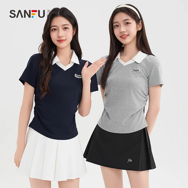 三福短T恤2025夏季装饰胶章侧摆褶皱设计短款上衣女装498394