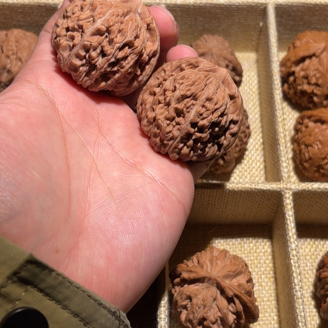 吊坠文玩核桃41红皮楼子