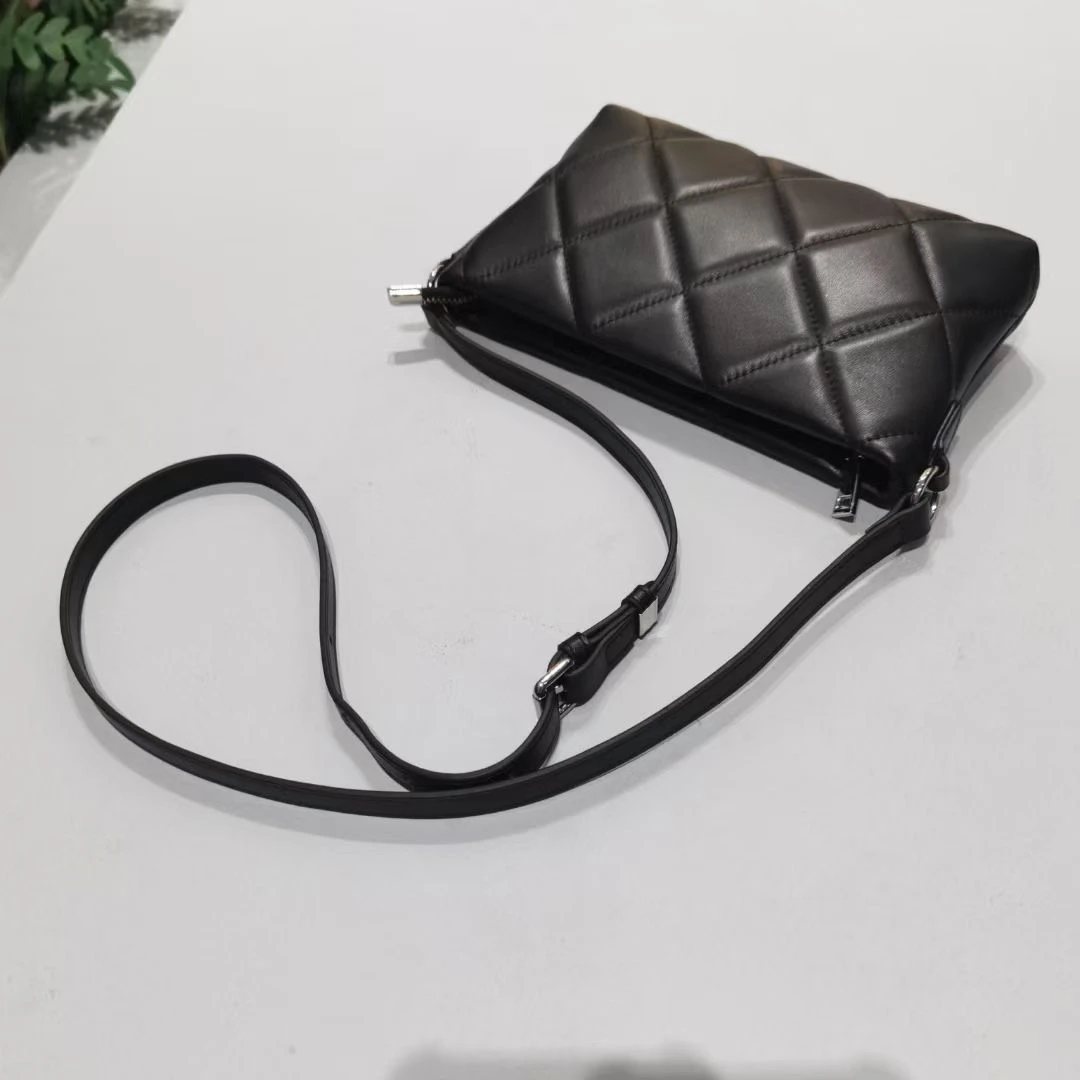 欧美风黑色证件位女士编织简约风单肩包斜跨包百搭潮流轻奢小香风