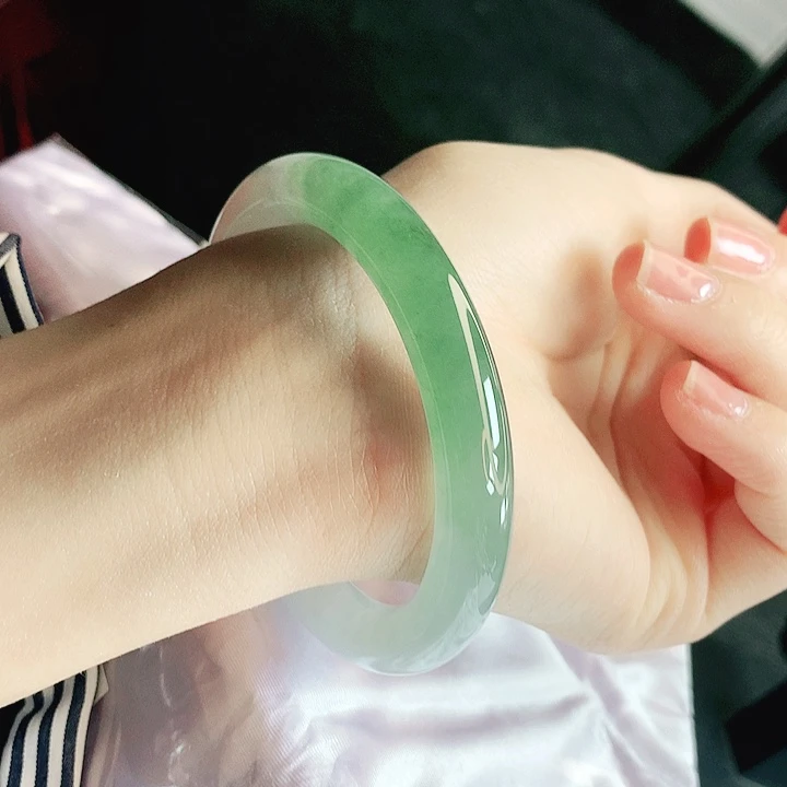 翡翠未镶嵌手镯缅甸天然a货翡翠手镯