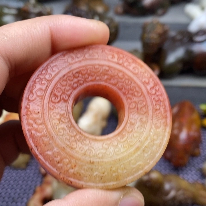 未镶嵌蛇纹石玉颈饰