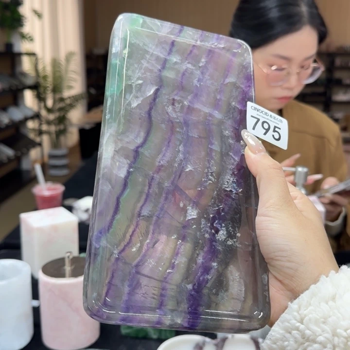 紫绿水晶小长方 795。