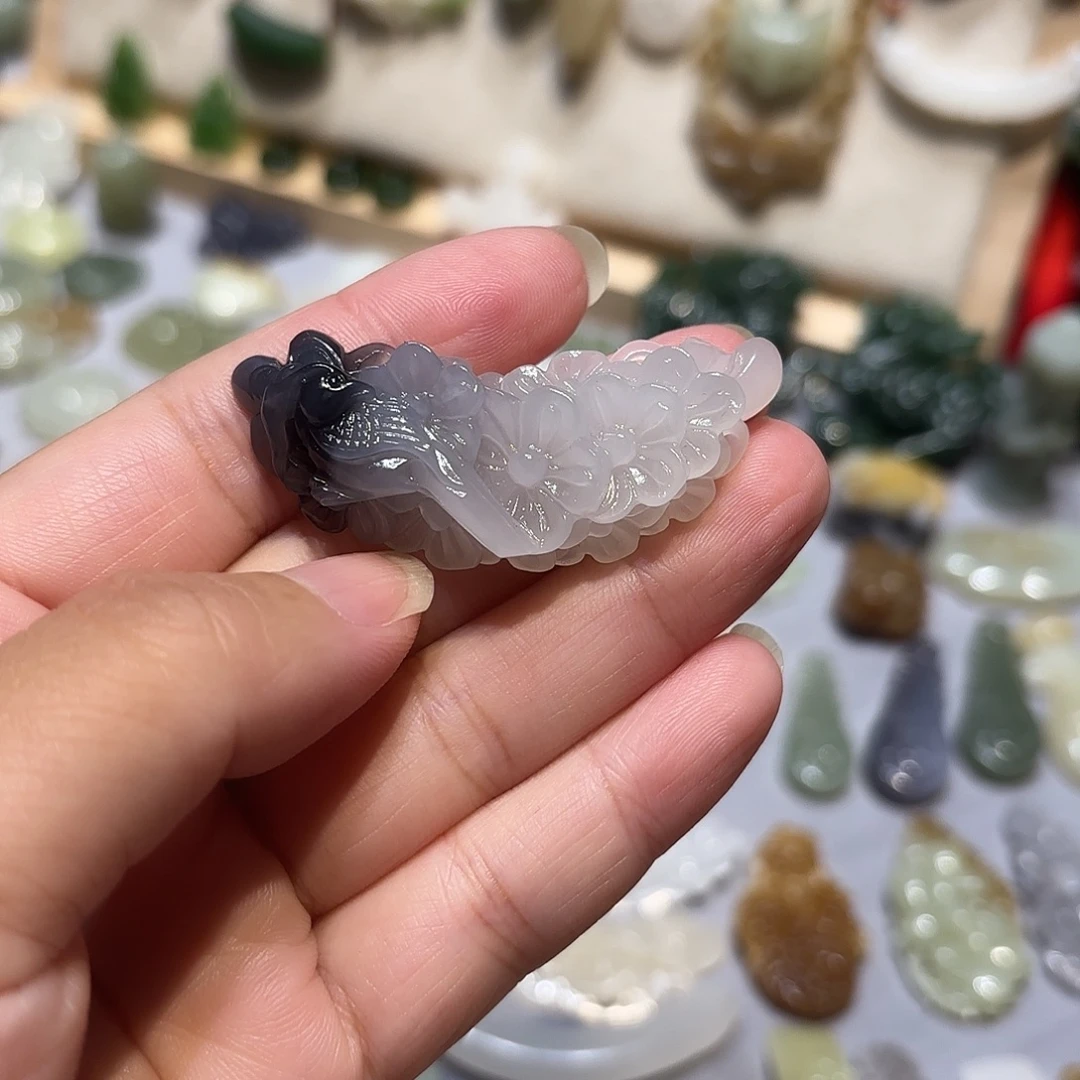 和田玉（糖玉）未镶嵌颈饰