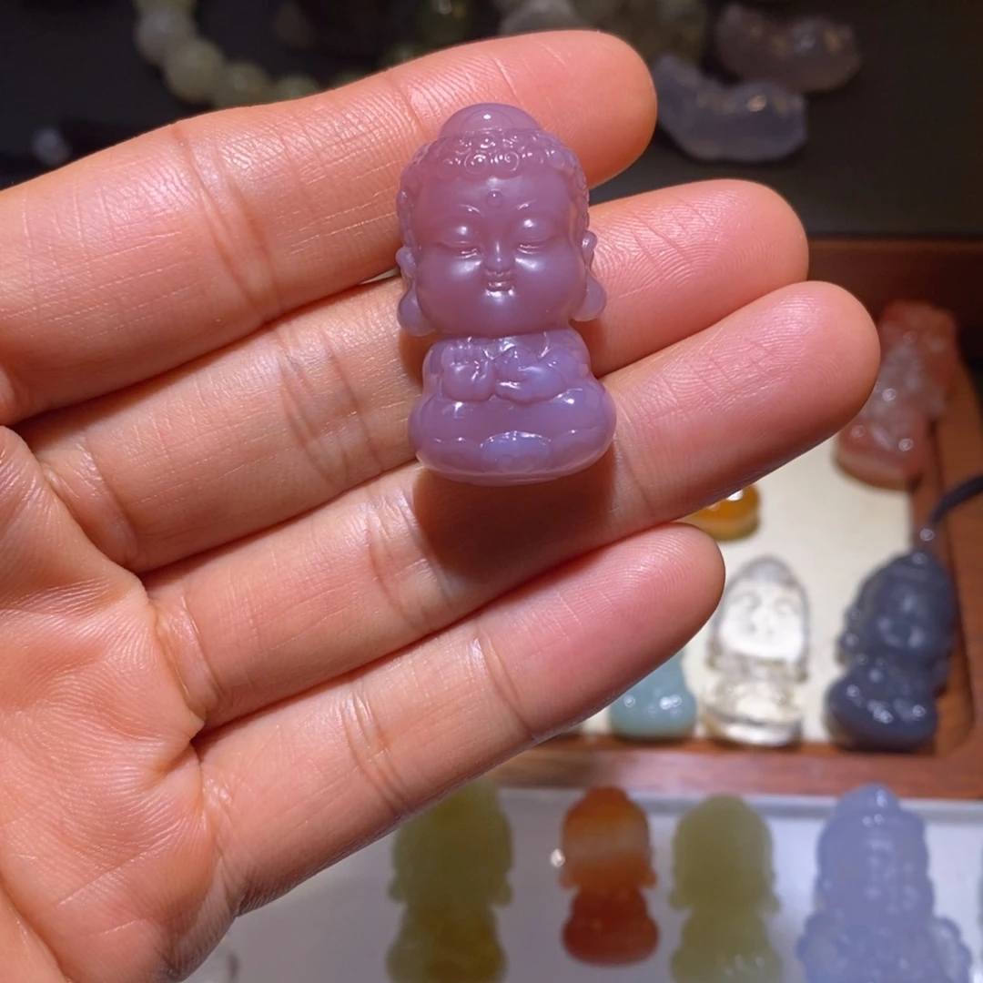 孔***宇玛瑙/玉髓未镶嵌颈饰阿弥宝宝