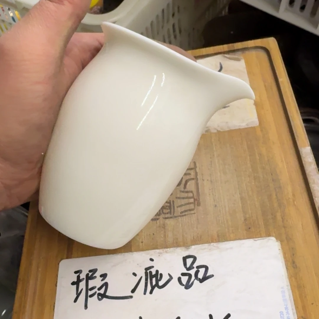 瑕疵介意勿拍陶瓷器皿A137