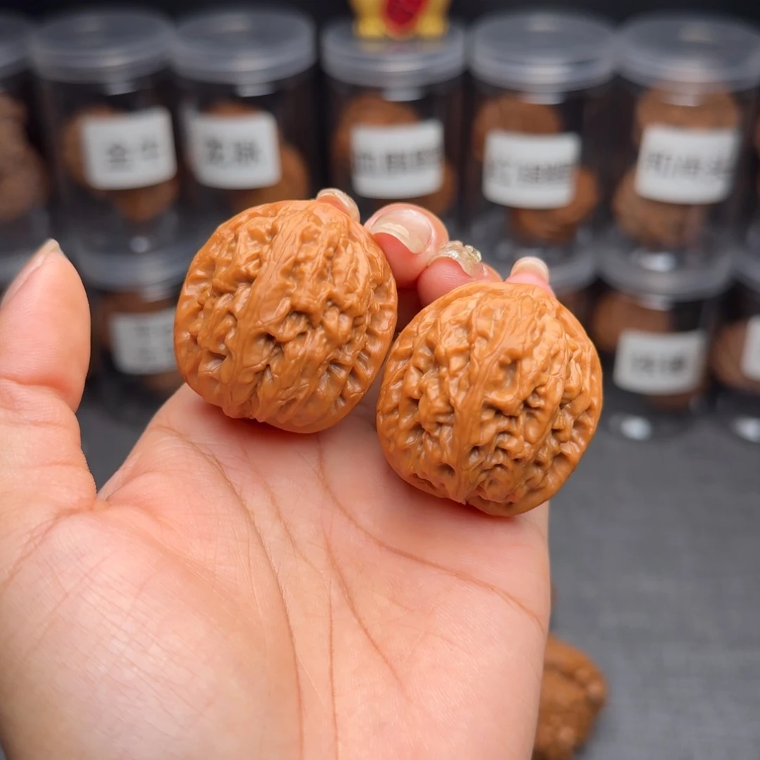 把件文玩核桃红锦鲤