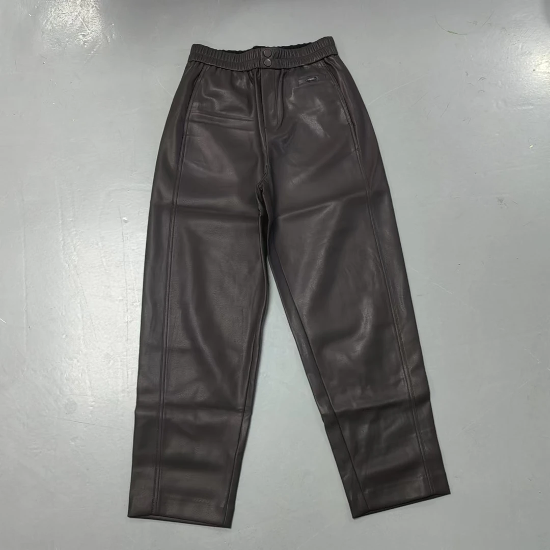 【南油玲姐】咖啡色腰围弹力皮面休闲裤A26023