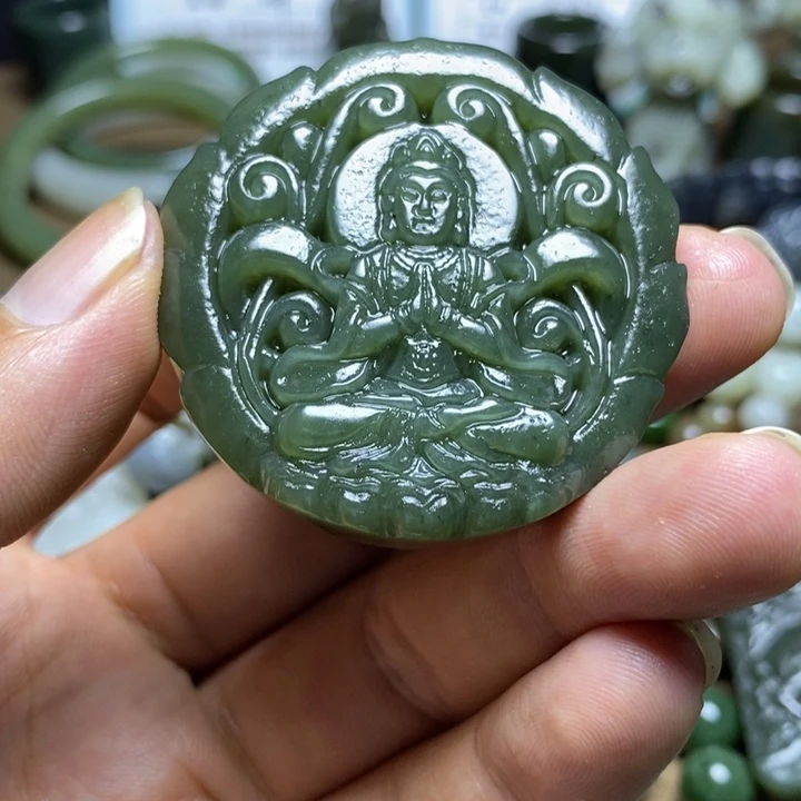 颈饰未镶嵌和田玉