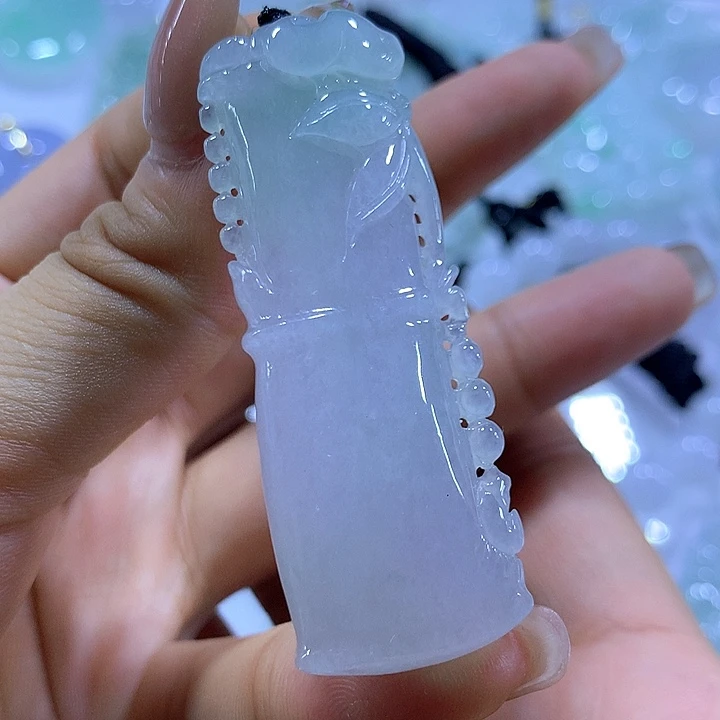 翡翠未镶嵌颈饰天然翡翠A货吊坠