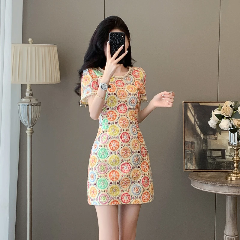 法式小香风时尚连衣裙女夏季新款高级感度假风气质收腰碎花短裙子