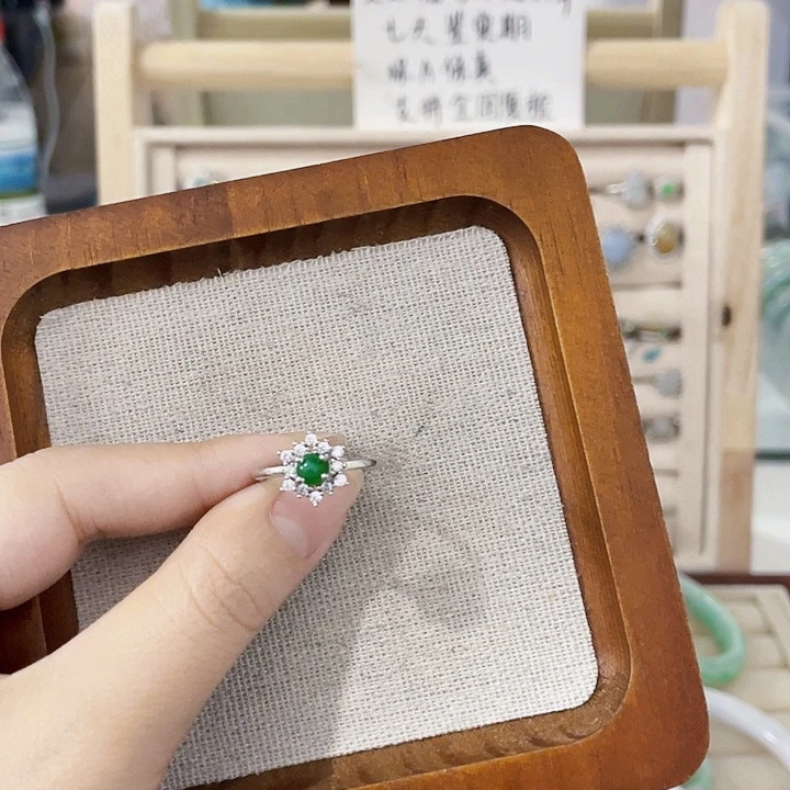 翡翠未镶嵌颈饰天然翡翠Ａ货