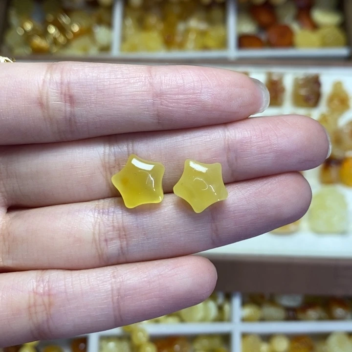 绿松石合金颈饰星星