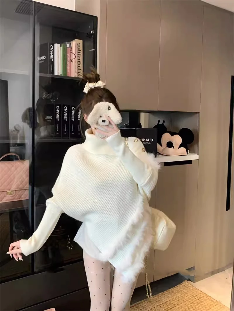 大码女装高领不规则慵懒秋冬款氛围感蝙蝠袖软糯毛毛拼接毛衣上衣