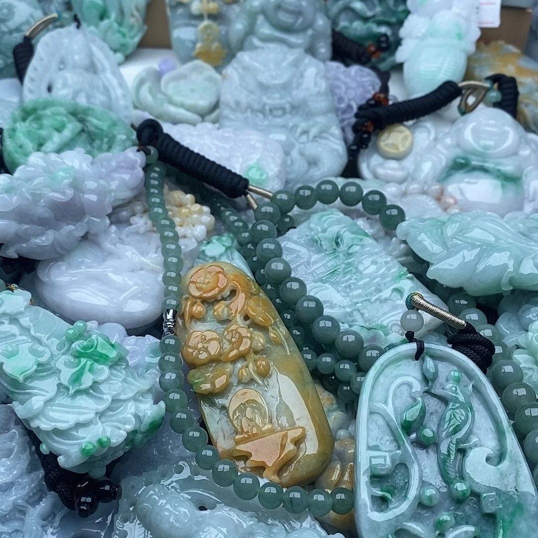 翡翠未镶嵌吊坠(不含链)