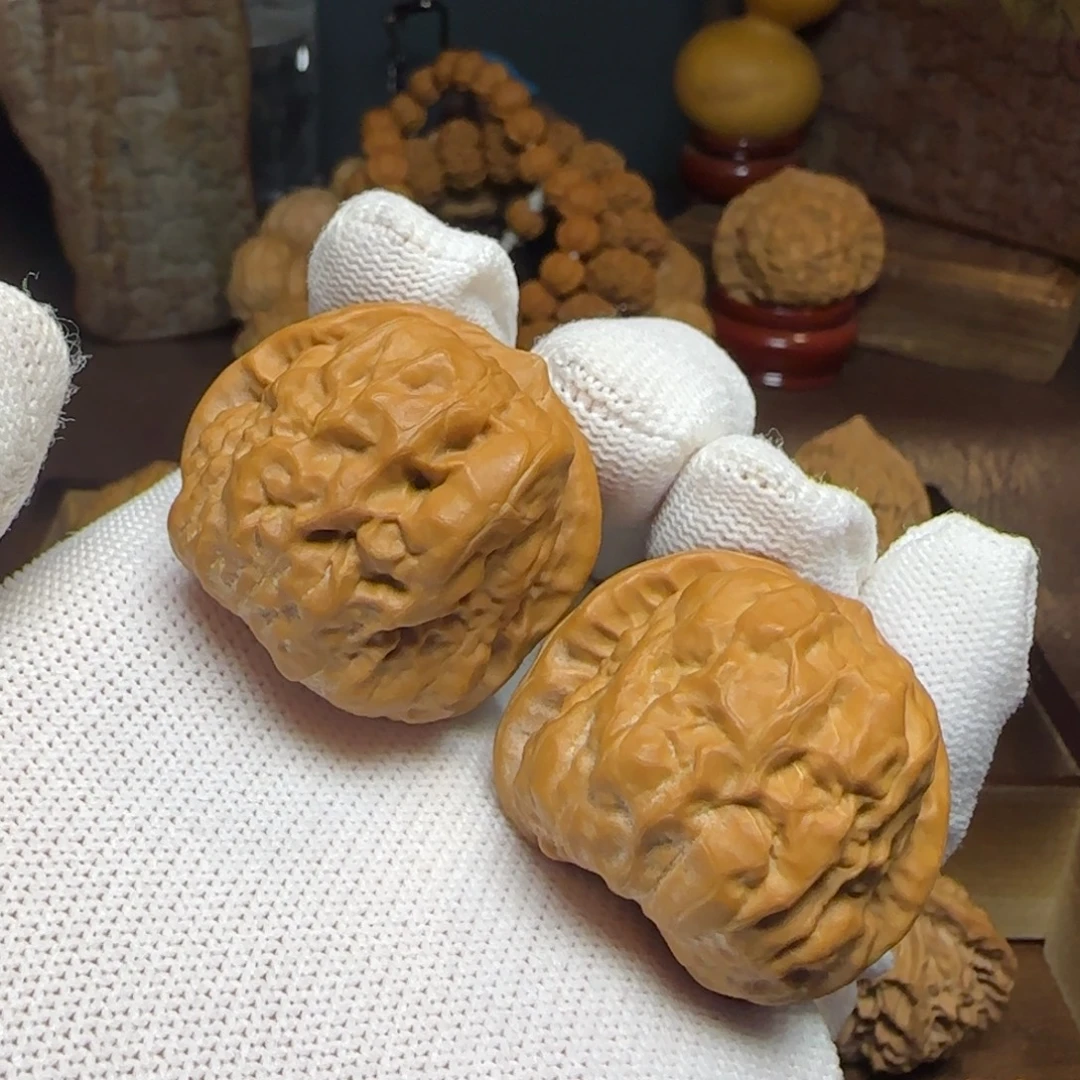 文玩核桃把件小蛤蟆头